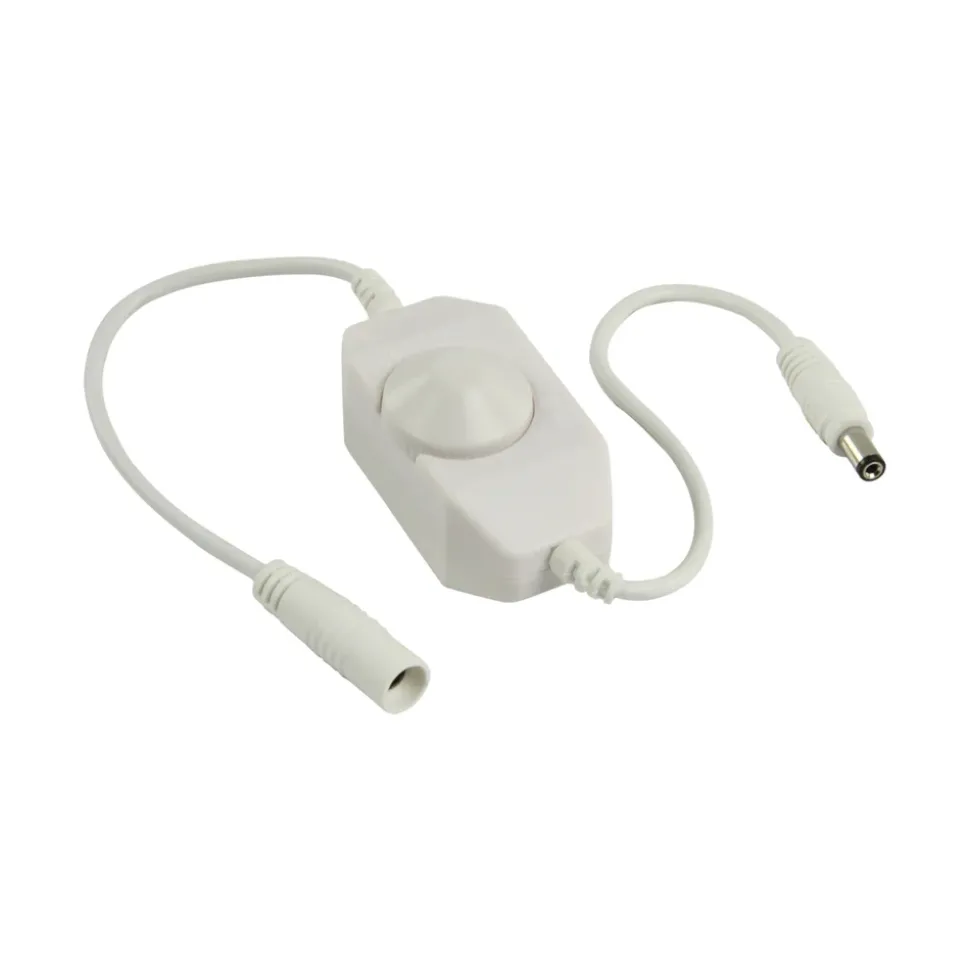 Dimmer med DC-kontakt