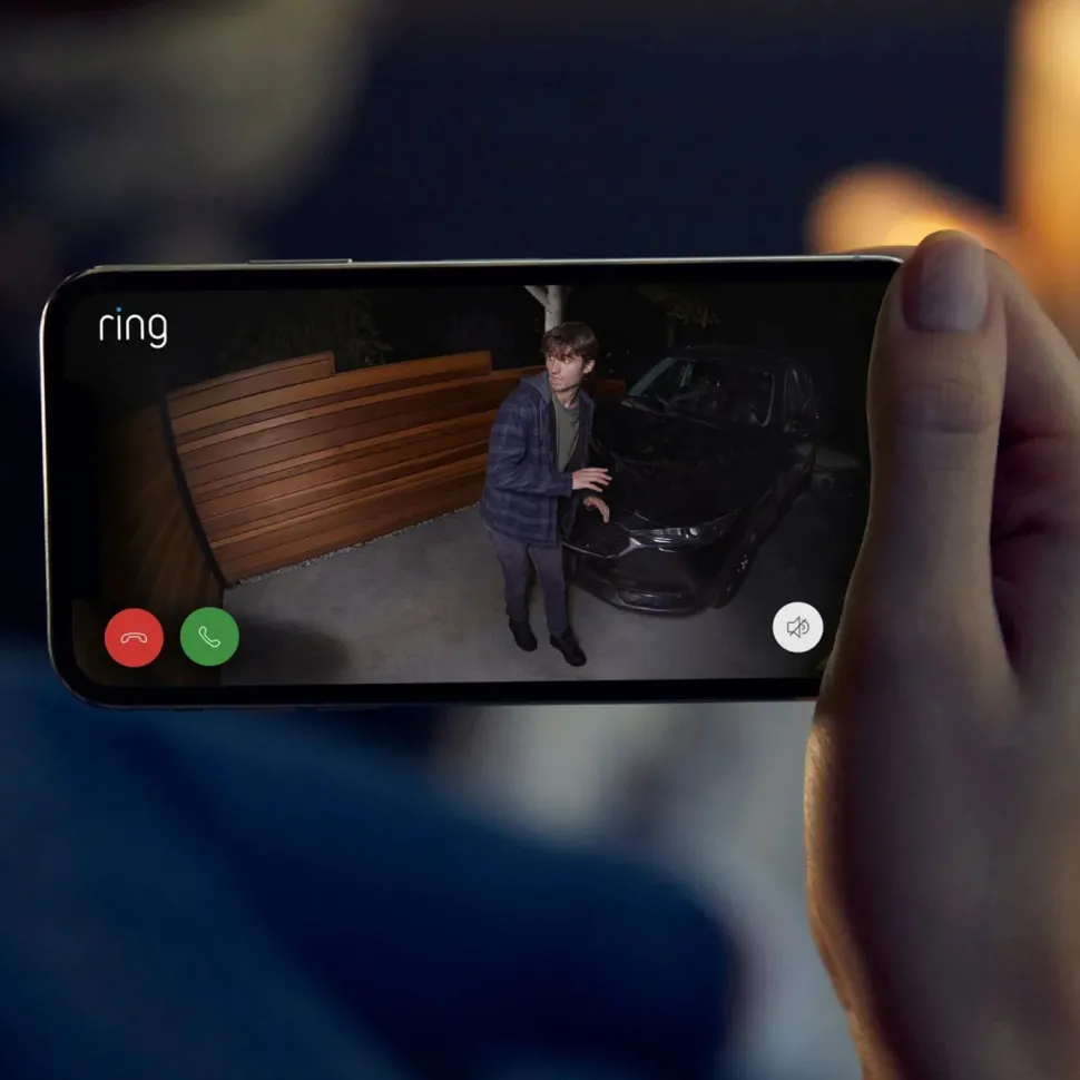 Ring Spotlight Cam Plus Plug-In Övervakningskamera Vit