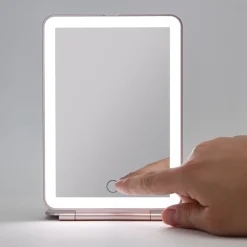 Sminkspegel med LED-belysning