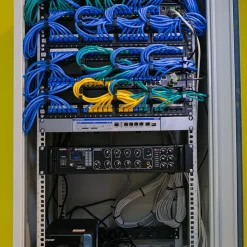 Teltonika RUTXR1 Rackmonterad 4G-router