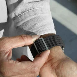 Vonmählen Woven Loop flätat armband till Apple Watch 44/45/46/49 mm Black