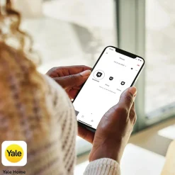 Yale Larmknapp